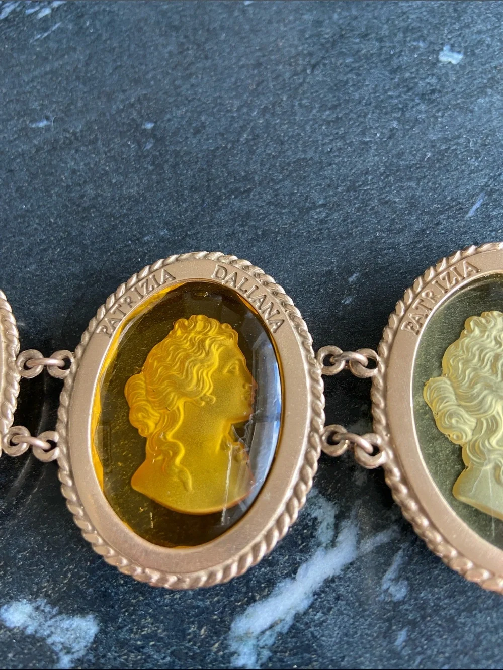 Patrizia Daliana amber Glass Cameo Link Bracelet - Picture 3 of 7